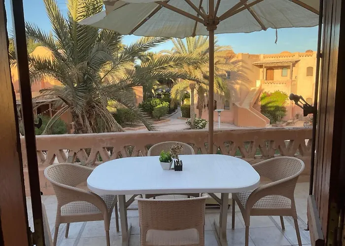Downtown Elgouna Excellent Location شقة *